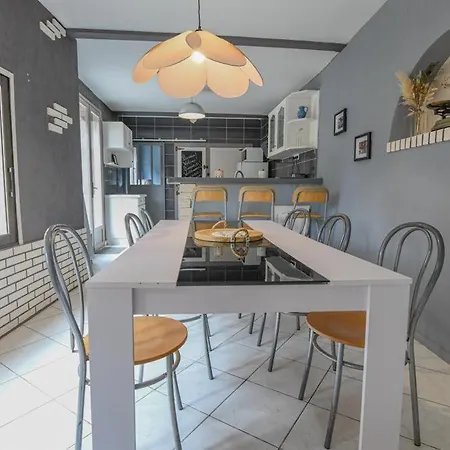Holiday home Loiseau D'orient *