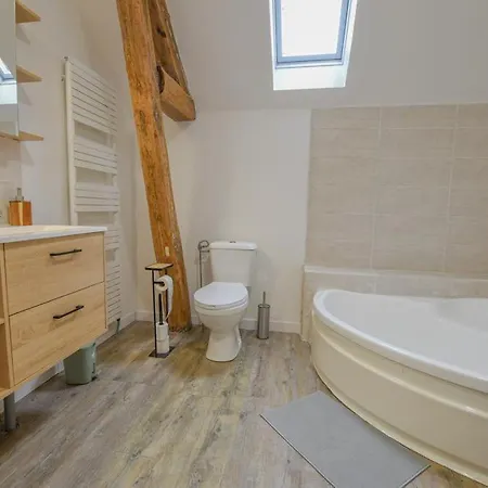 Holiday home Loiseau D'orient