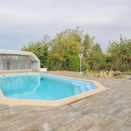 Holiday home Loiseau D'orient *